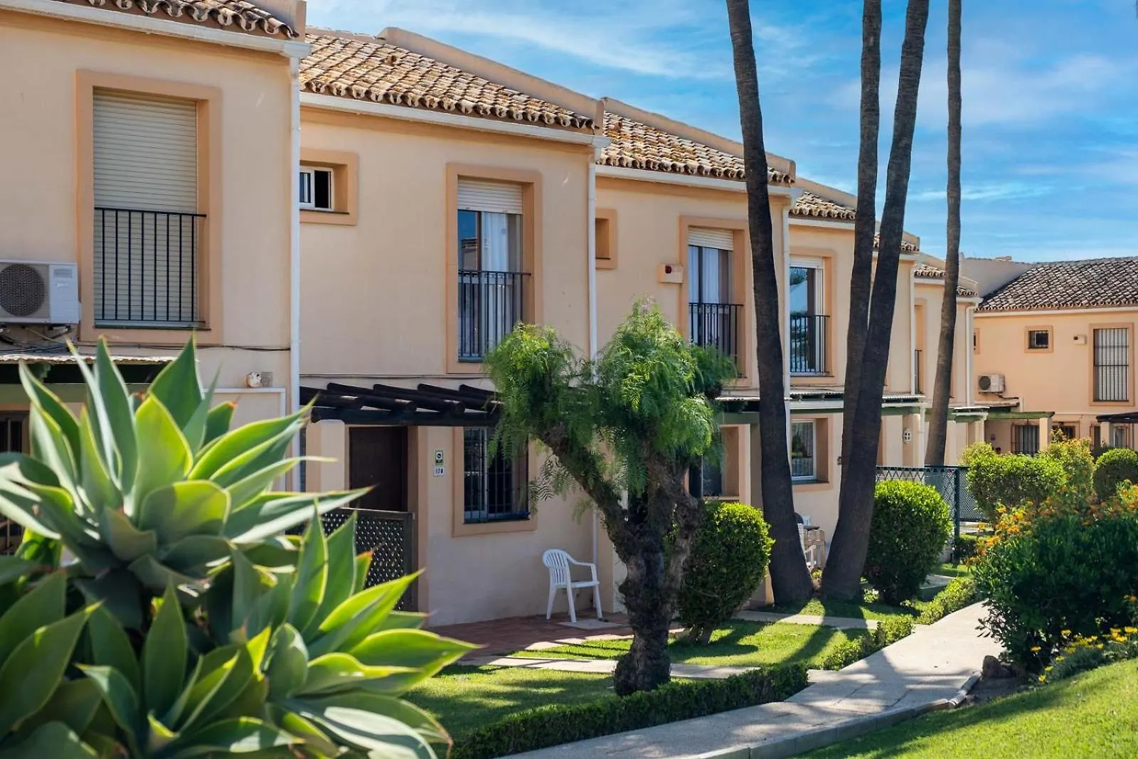 Marina Del Sol Apartments By Alfresco Stays El Faro 0*,